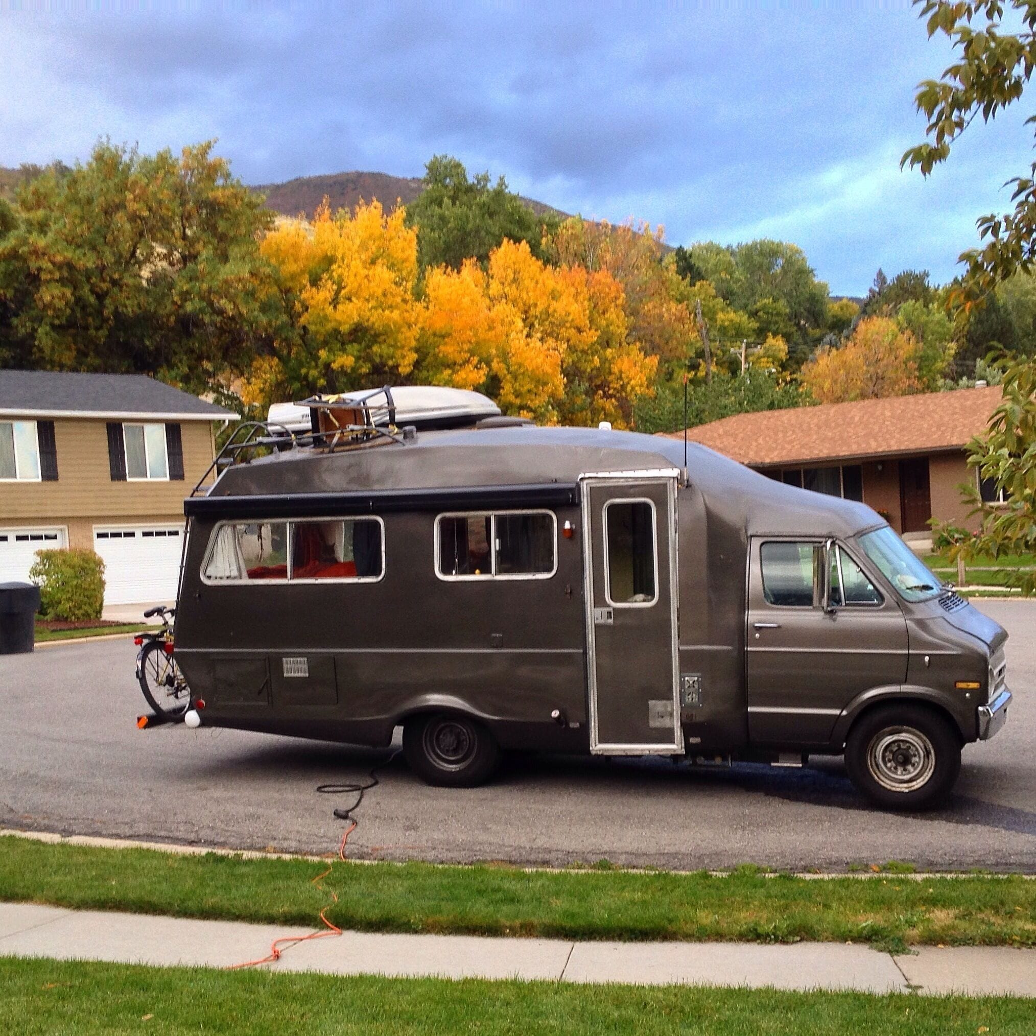 Vandalf in Suburbia. Yes, the grass really is that green. 