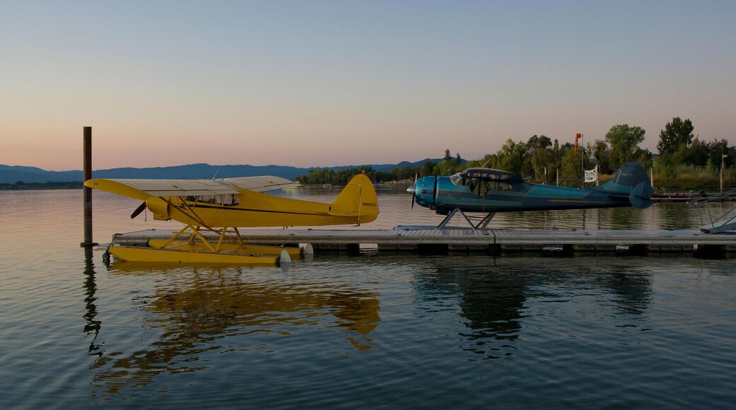EA1K82 Cessna 195 and PiperSuper Cub docked at the Sky Lark Resort, Seaplane Splash-In, Lakeport, California, Lake County, California