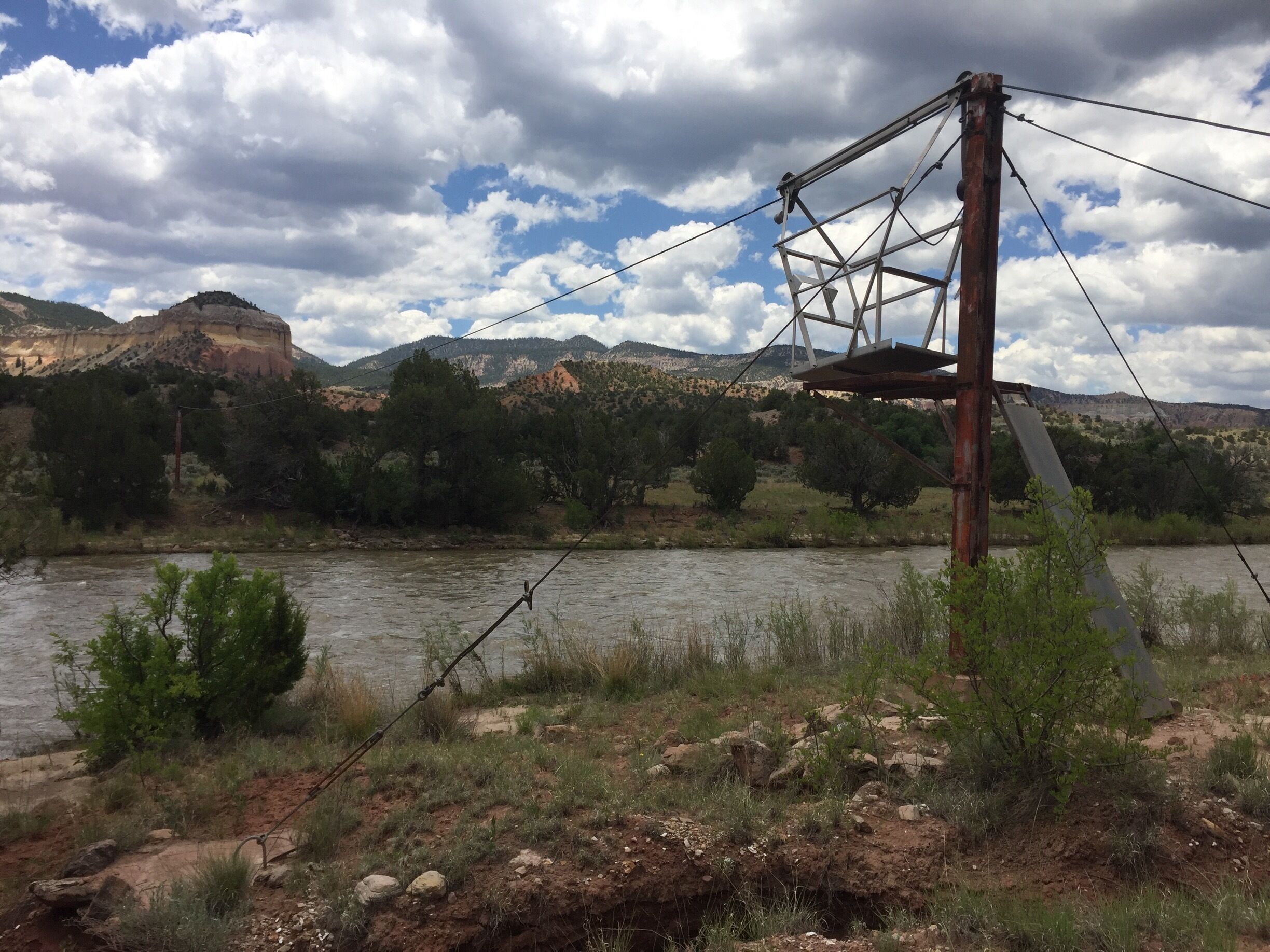 This river crossing apparatus has been out of commission for many years, but its location along the Rio Chama is a lovely spot for viewing a variety of sandstone formations along Chama Canyon. 