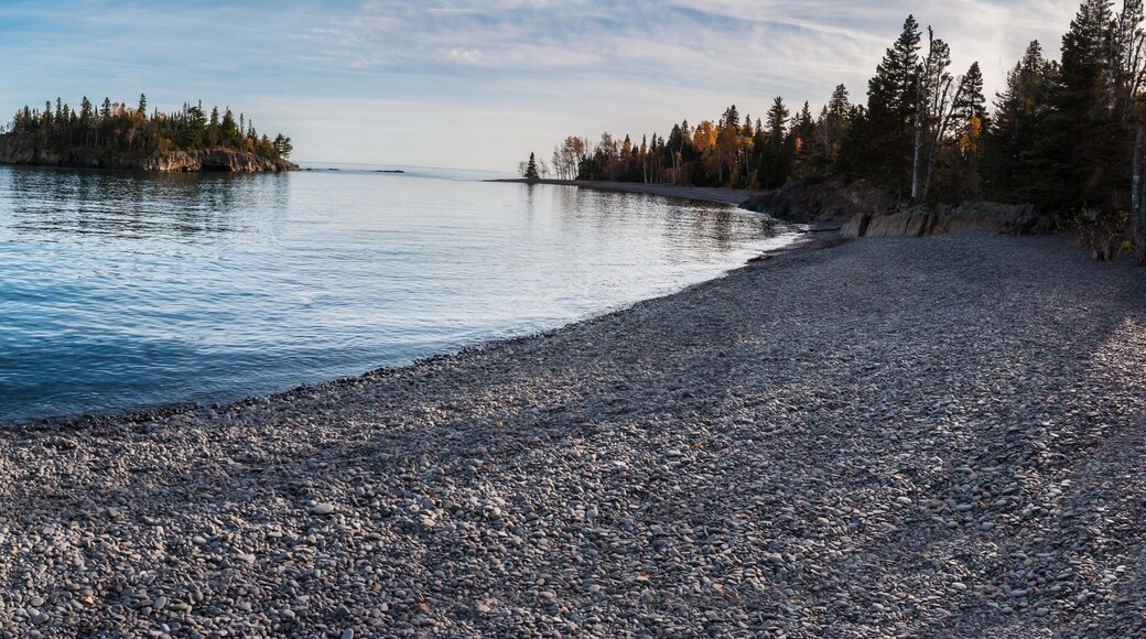 Pebble Beach and Ellingson Island on Lake Superior, Split Rock Lighthouse State Park,Two Harbors, Minnisota, USA