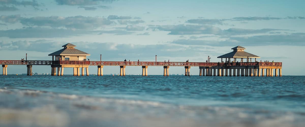 My happy place. Beach side at sunset.
#bvs100k