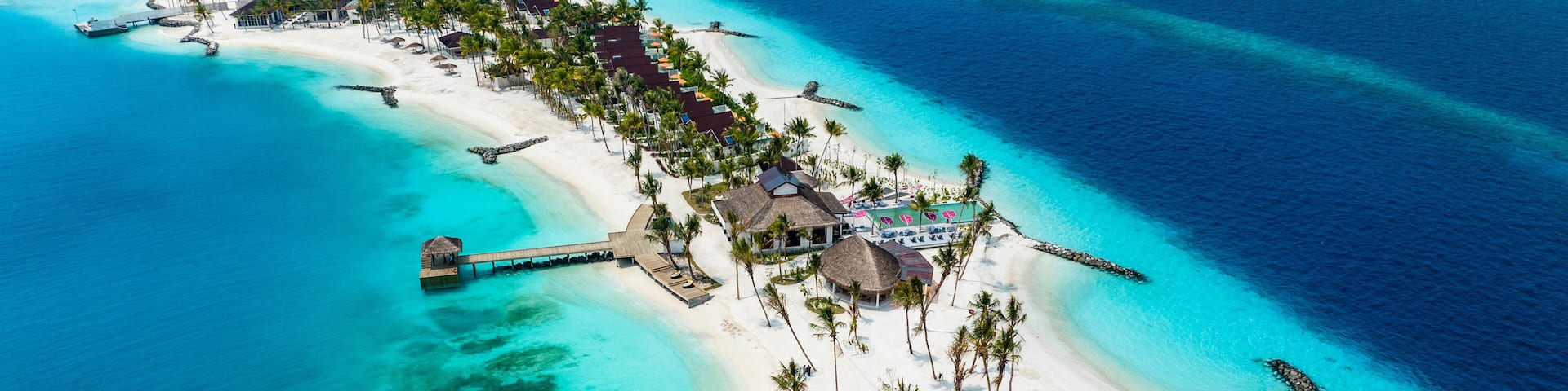 Ailafushi Hotel Guide