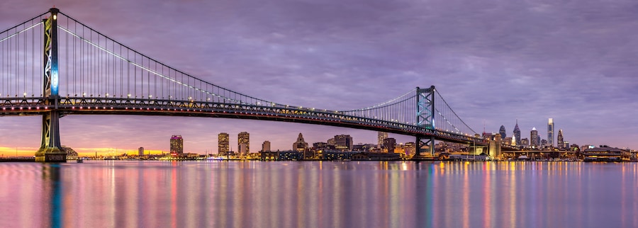 Ben Franklin bridge and Philadelphia skyline