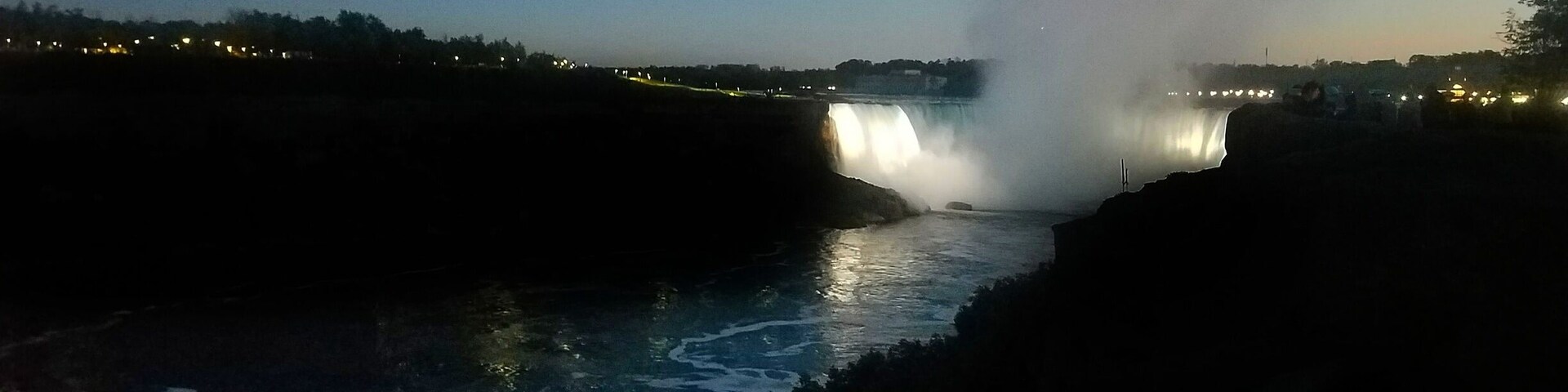 Niagara Falls at night