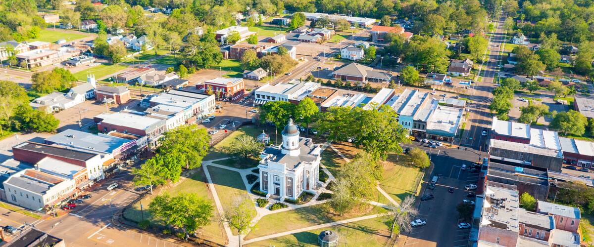 Aerial view of the Courthouse Square in Canton, MS