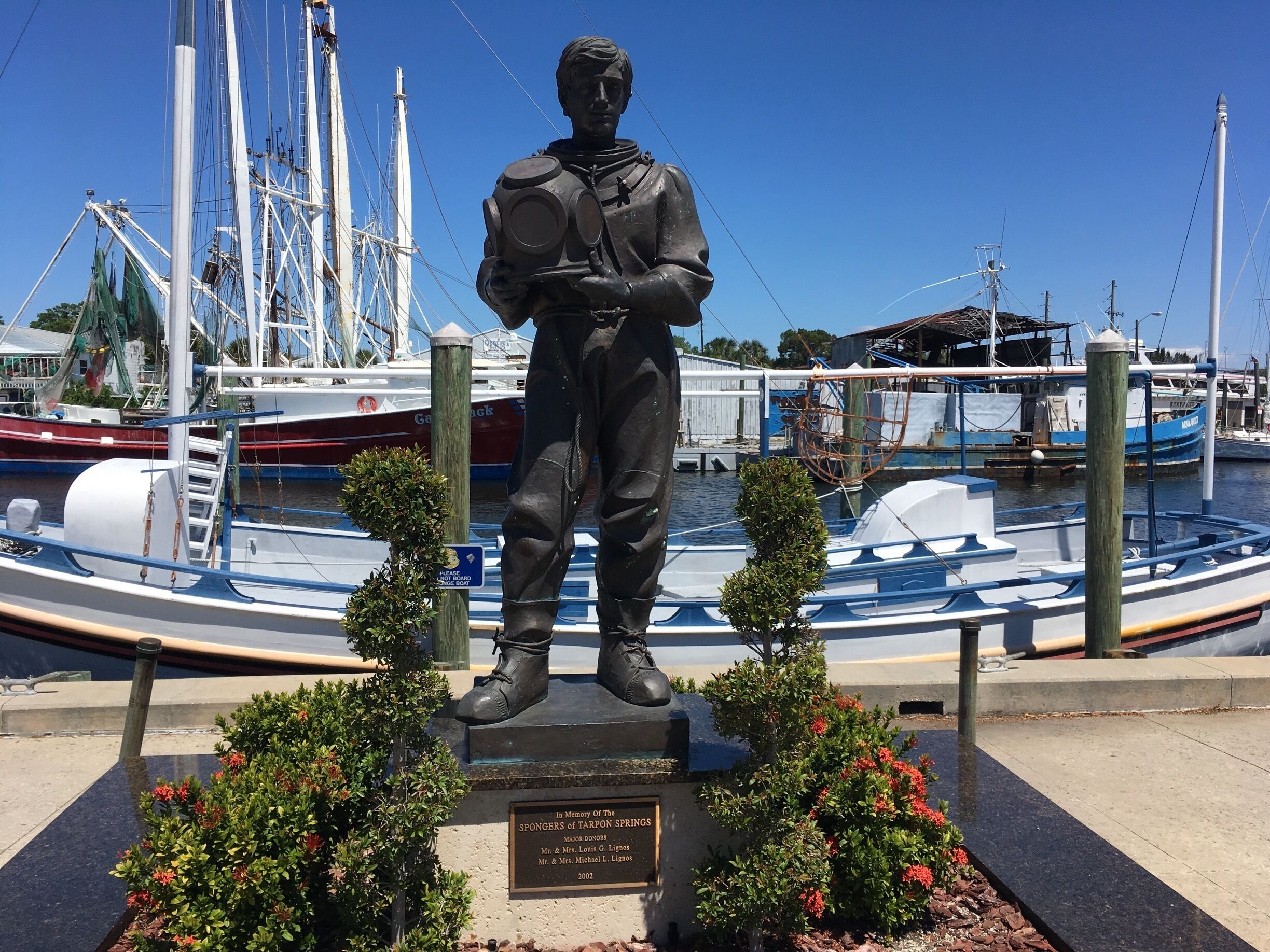 Downtown Cripple Creek is a fun place to visit.  There are casinos, restaurants and bars, museums....even an old bordello museum!  There is a mine you can tour also.  