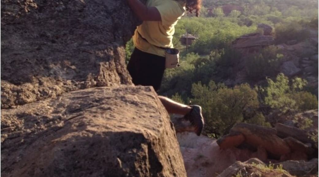 Don't miss out on this gorgeous place. If its the warmer season, be sure to go early or towards the evening, the heat can be just as killer as the gorgeous views.