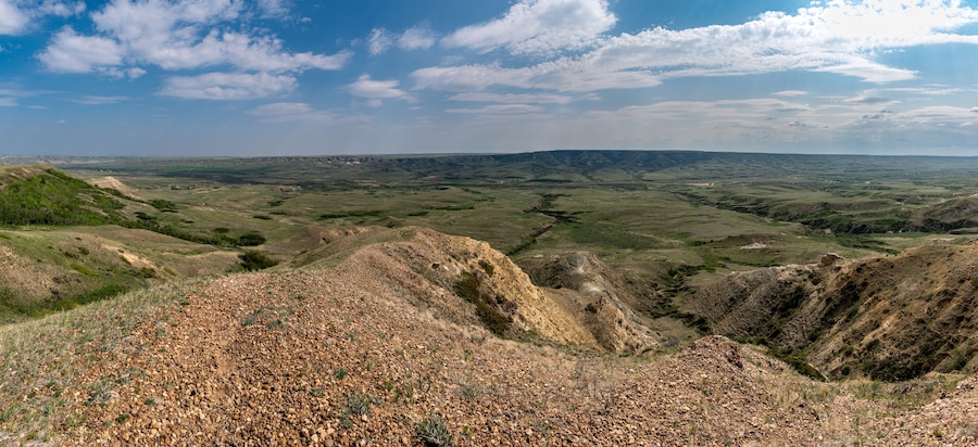 A panoramic view of the Frenchman River Valley from Jones’ Peak between Ravenscrag and Eastend, SK