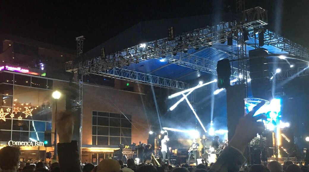 Happy New Year 2016 🎉🎉🎉