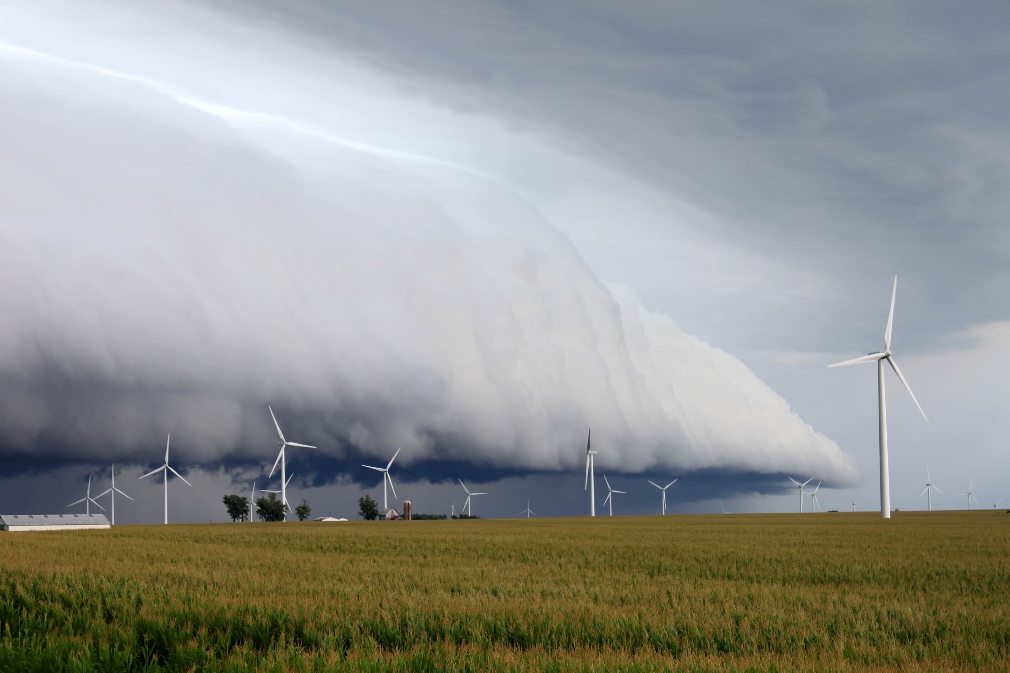 Shelf Cloud over northern Illinois