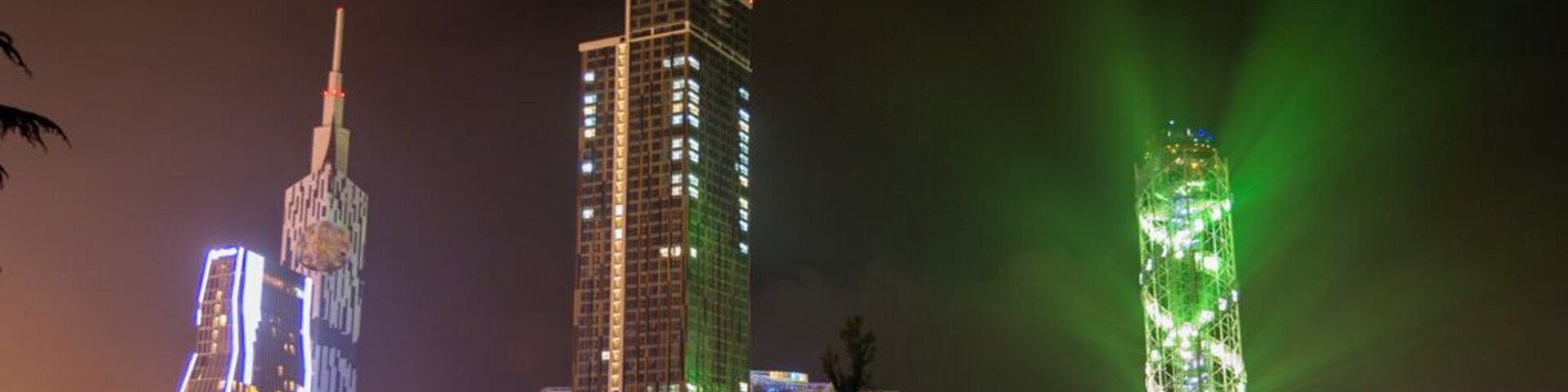 The Alphabet tower and the Radisson hotel by night in Batumi. Very pretty city, the summer capital of Georgia 🇬🇪