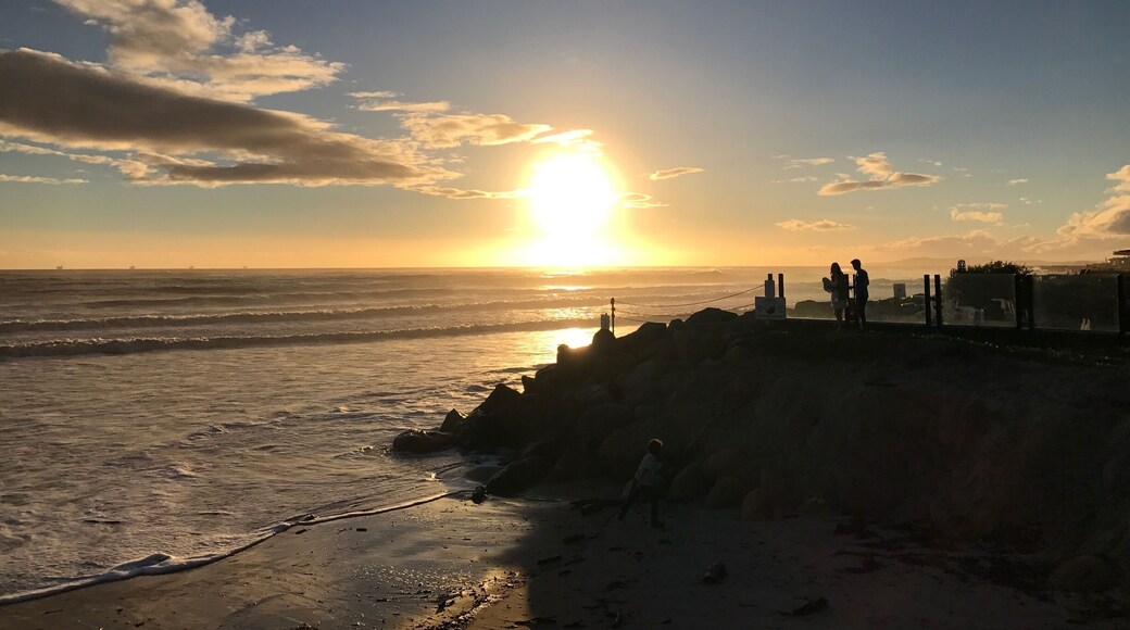 A typical sunset in Carpinteria ☀️