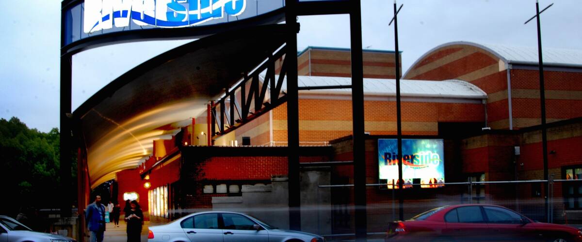 파라마타 을 특징 현대적 건축, 신호 과 도시