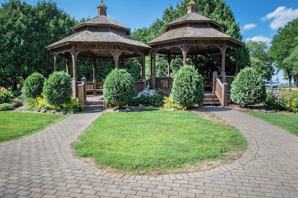 So many different scenes in this park area. Other than some of the state parks in Wisconsin, this one has to be one of the best, public parks in the state.
Free Wi-Fi, kids rids that are very affordable and close to the lake for a nice day out with the family.
Plenty of parking, plenty of picnic areas, shade and just overall great park features. Many photographers end up here for photo shoots and there is a good reason for that as you can see.