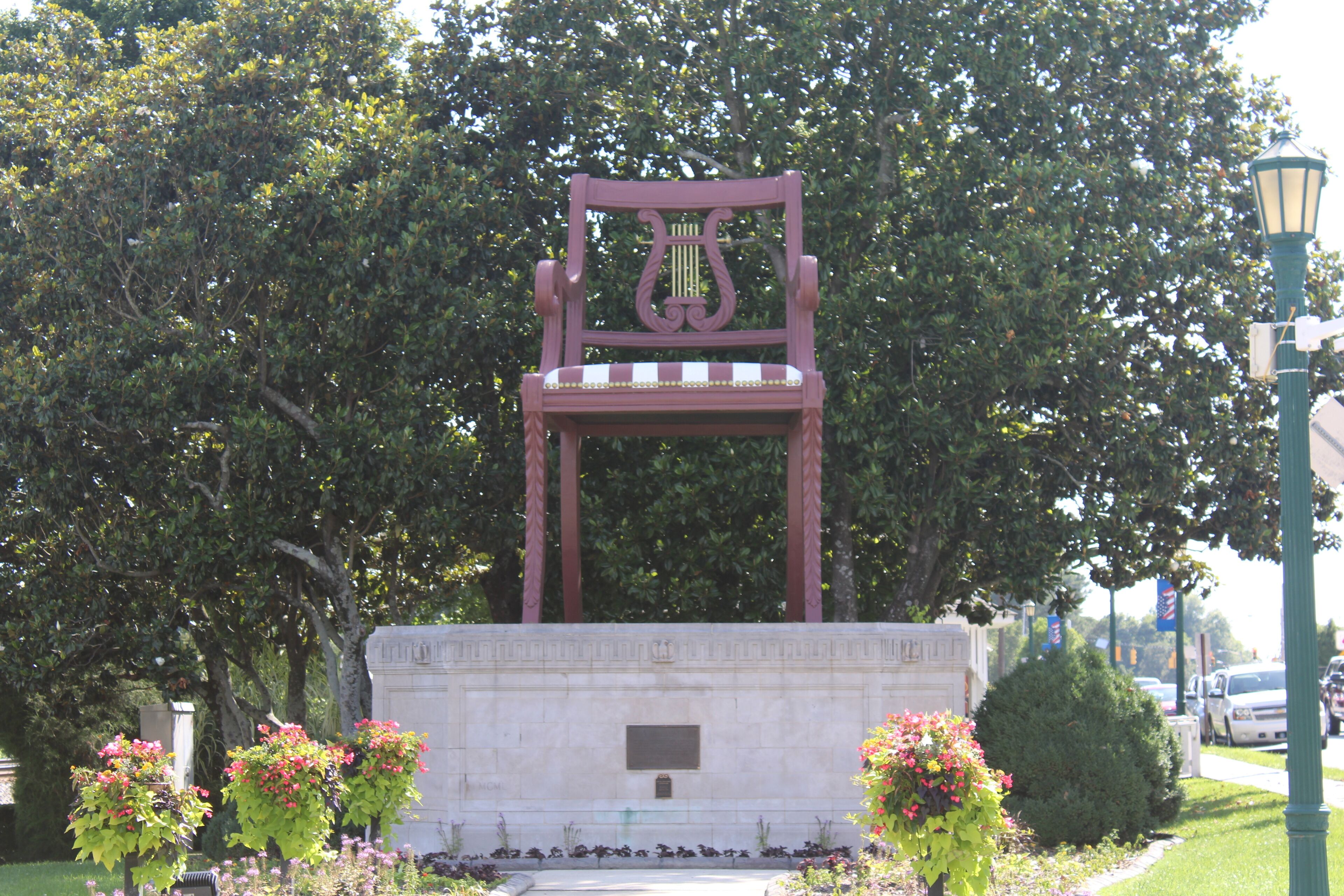 The Big Chair in Thomasville, NC