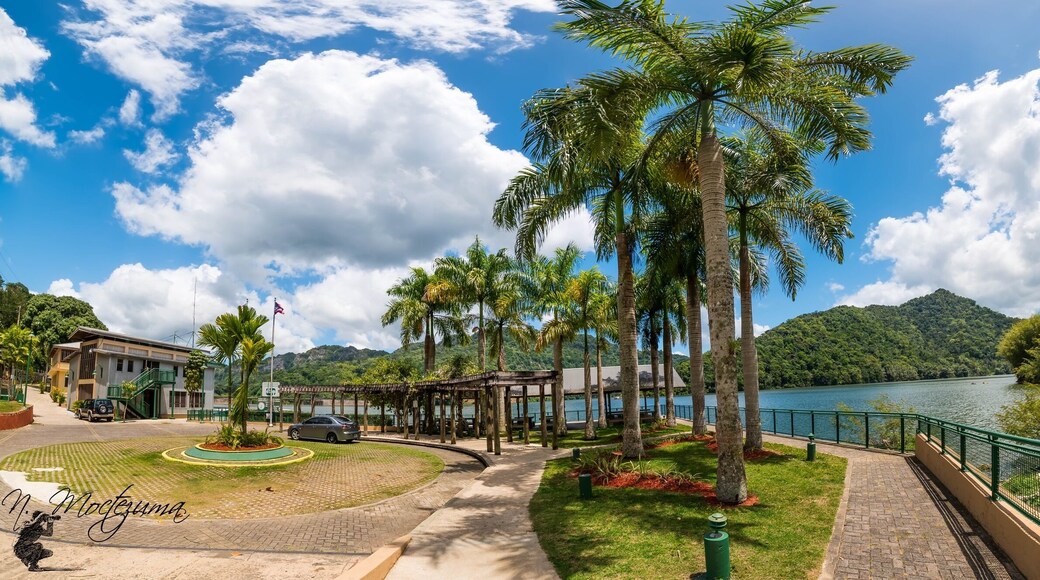 Excelent view of El Embarcadero @ Lago Dos Bocas Utuado, P.R.
