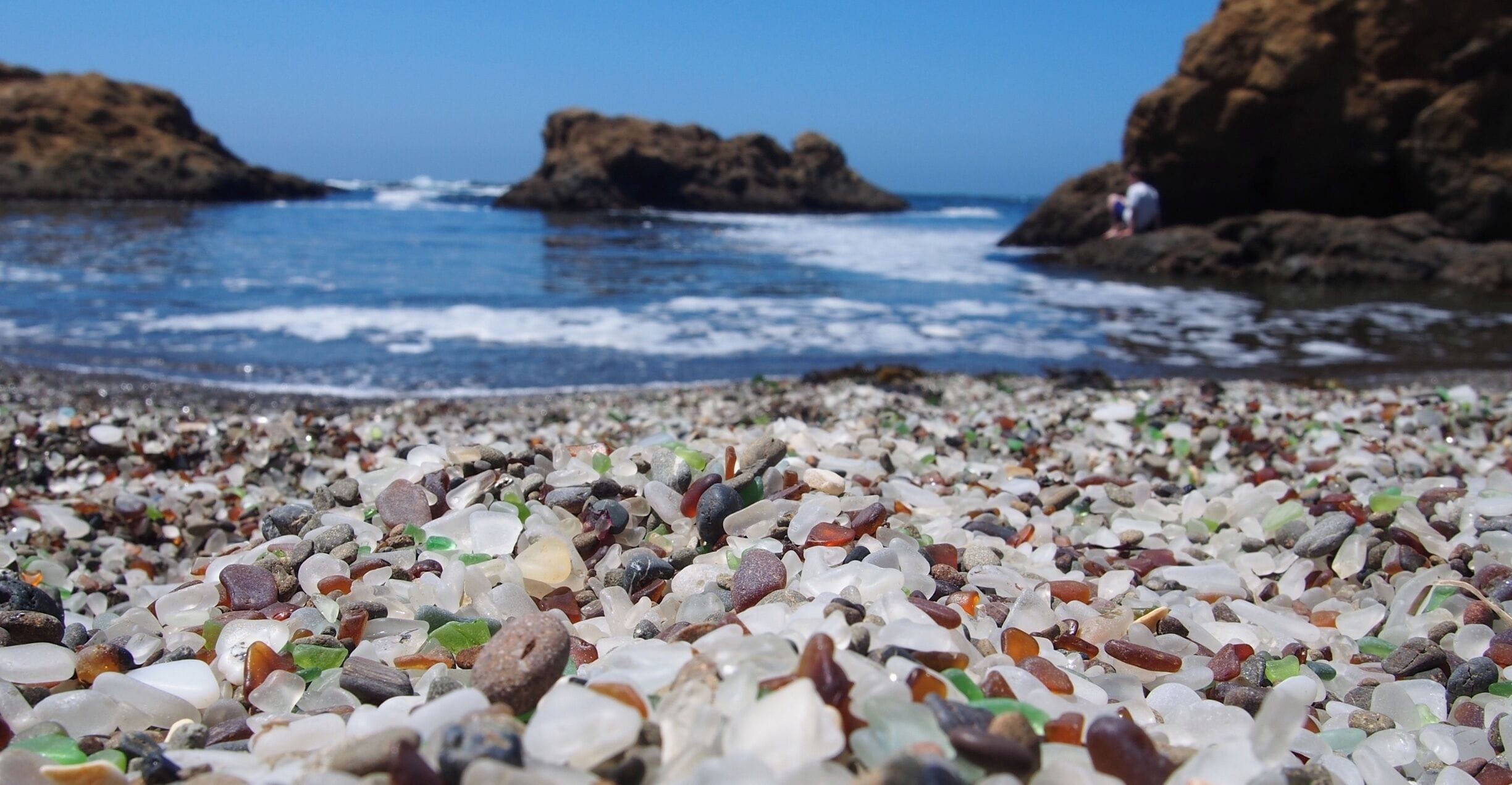 Sea Glass Beach is quite an interesting beach. Although we saw several people just enjoying the beach, it's really a place to collect pieces of sea glass (which you're not supposed to take, but no one there read the memo or the website). Wear beach shoes, for sure. But, it's quite a unique place to visit if you're in the Fort Bragg area.
#weekendgetaway
#EndlessSummer