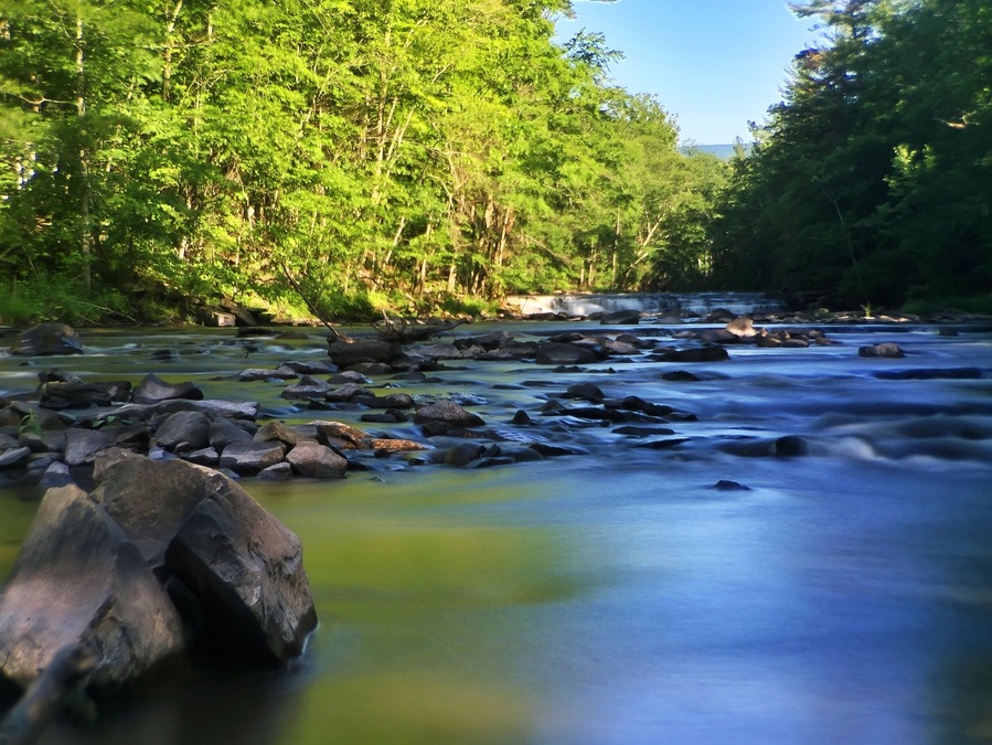 Just a bit after #goldenhour, but the landscape blocked the sun and gave me great light conditions still. Found this spot just off the road crossing over the creek in upstate NY.