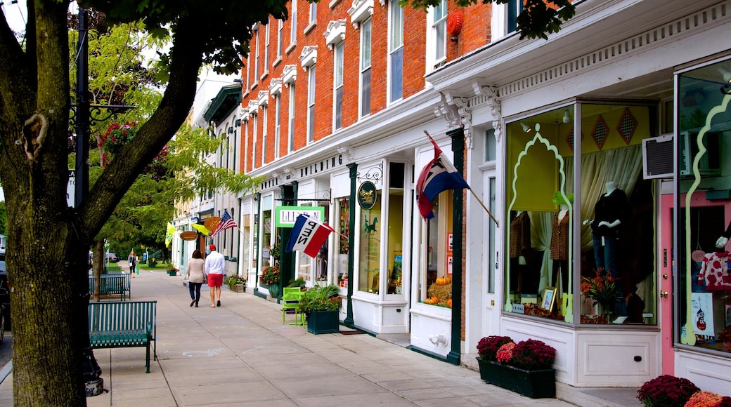 Cazenovia showing cbd