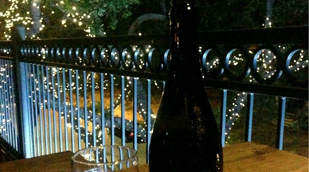 Amazing, the beer. Live Oak too!!!