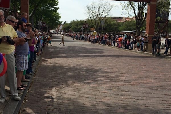 The FortWorth Stockyards are the historic books of the livestock industry in Texas. People here are waiting to see the Texas Longhorns!
#localgem