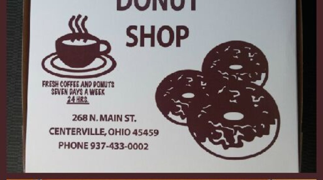 Listed on USA Today's 10 best places to get a donut; here is a collection of #delicious cake and yeast concoctions from Bill's Donut Shop in the Dayton suburb of Centerville.
Selections include butter twist, peanut butter creme, butter pretzel, blueberry cake, caramel, red velvet, sour cream, devil's food and apple spice.
Bill's get my vote for the best sour cream donut I've ever had.