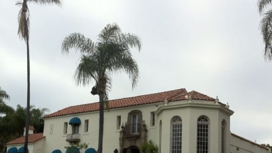 The Muckenthaler Cultural Center, once a residence, it now offers extraordinary exhibitions, performances and engaging educational programs to Orange County’s diverse communities and beyond.