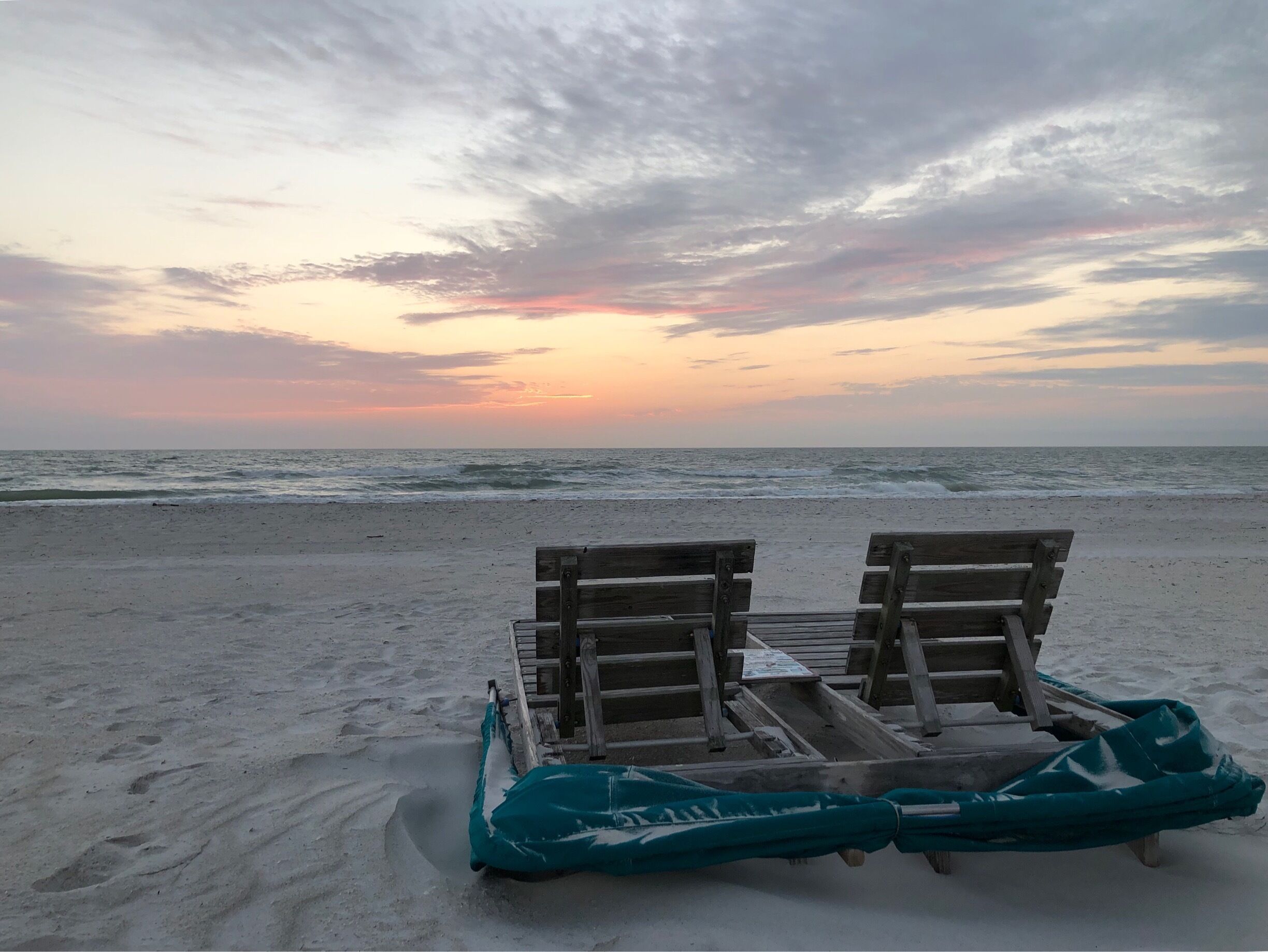 Around sunset.

#sunset #sky #beach #Nature