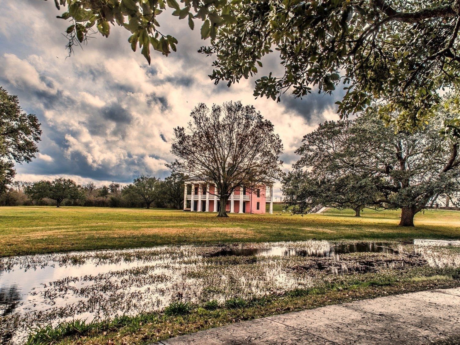 The last land battle ever fought on American soil between the United States and a foreign enemy took place on January 8, 1815 in Chalmette just outside of New Orleans on a site now known as The Chalmette Battlefield. The Battle of New Orleans... great hiking and exploring for a day!