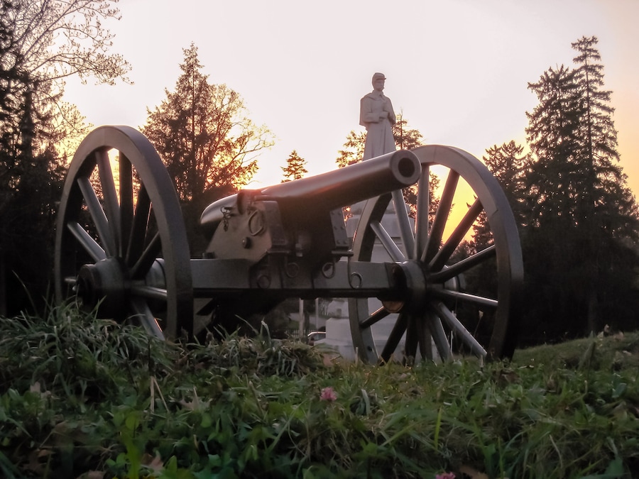 United States Civil War cannons at twilight in Gettysburg National Park, Pennsylvania (USA).