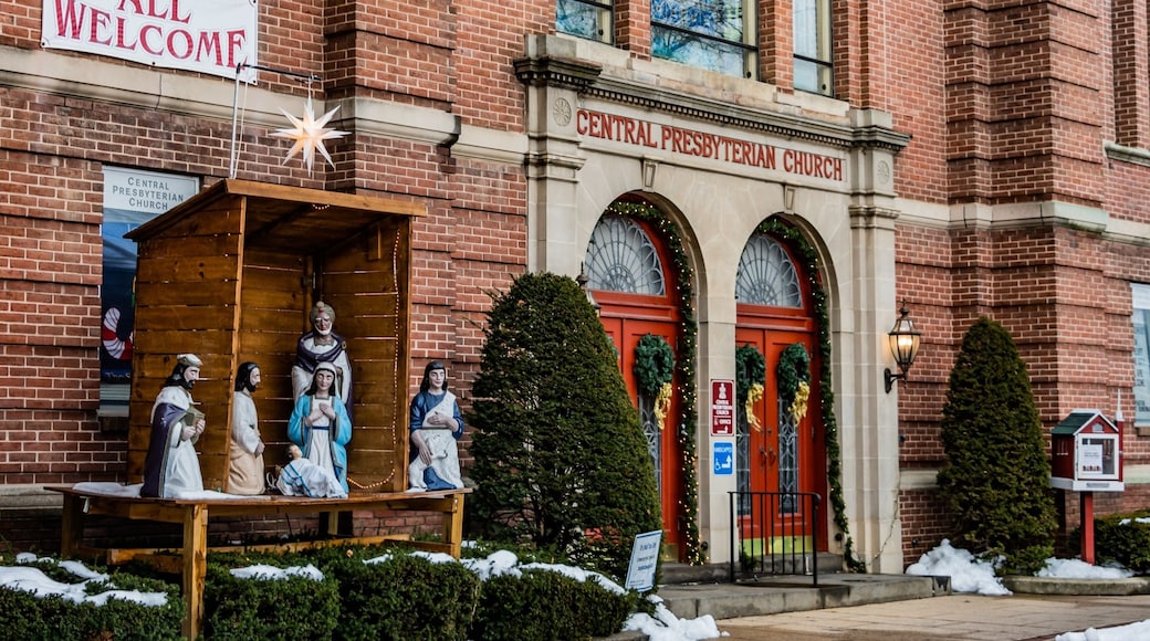 Central Presbyterian Church at Christmas, Chambersburg, Pennsylvania, USA