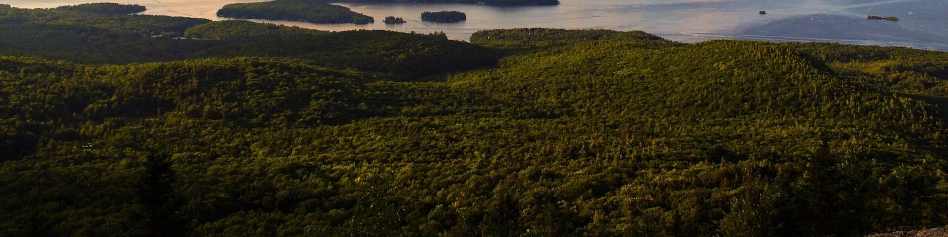 Sunset hike up Mount Major #takeahike