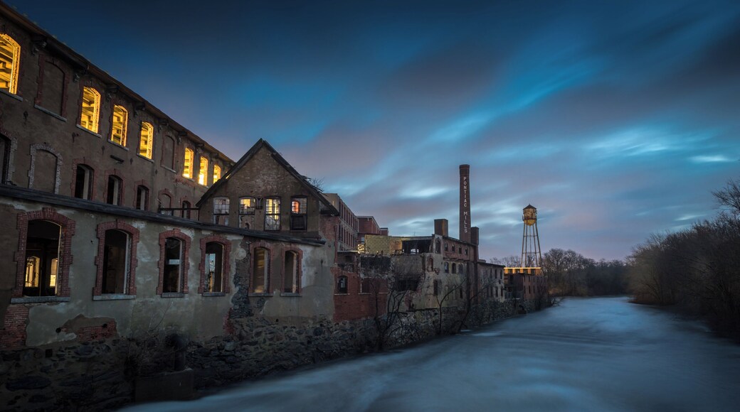 The Pontiac Mills in Warwick, Rhode Island produced the original Fruit of the Loom brand of cloth and uniforms for Union soldiers during the American Civil War.
