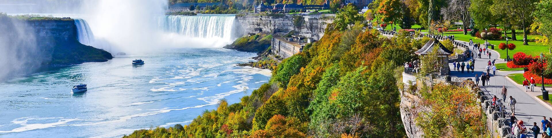 View of Niagara Falls in autumn, Shutterstock ID 349625687, Purchase Order: SP-1506 Go Guides, Order Number: , Client/Licensee: Faa Praharnpap, Other: Hcom budget