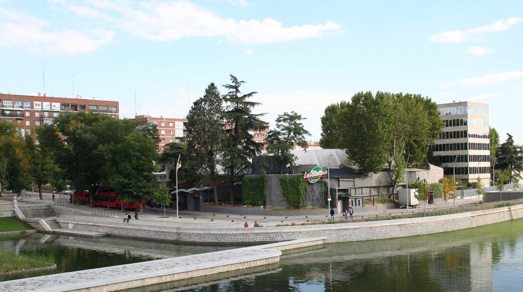 Phòng hòa nhạc La Riviera