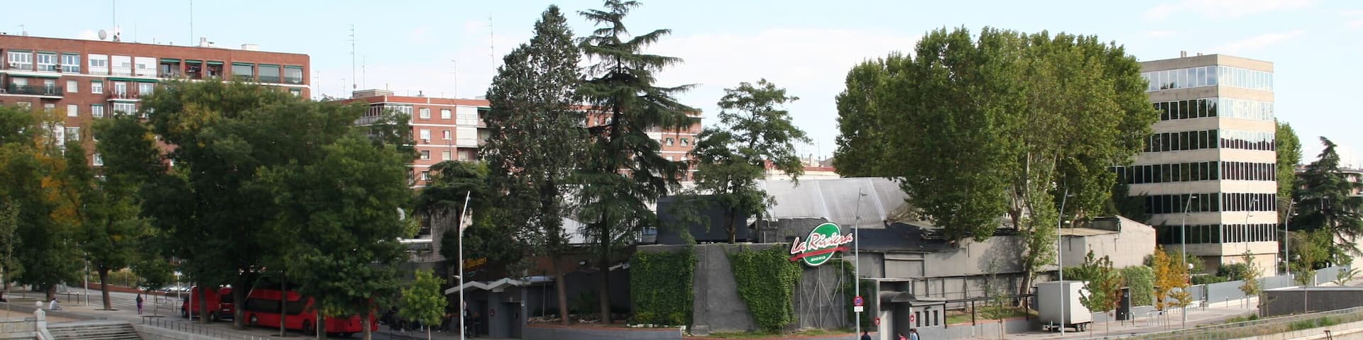 Sala Espectáculos La Riviera