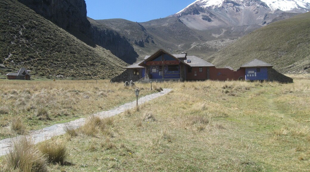 Very unique lodge , built and owned by Ecuadorian alpinist Marco Cruz. Exceptional, located at 4200m. Views and memories you will never forget