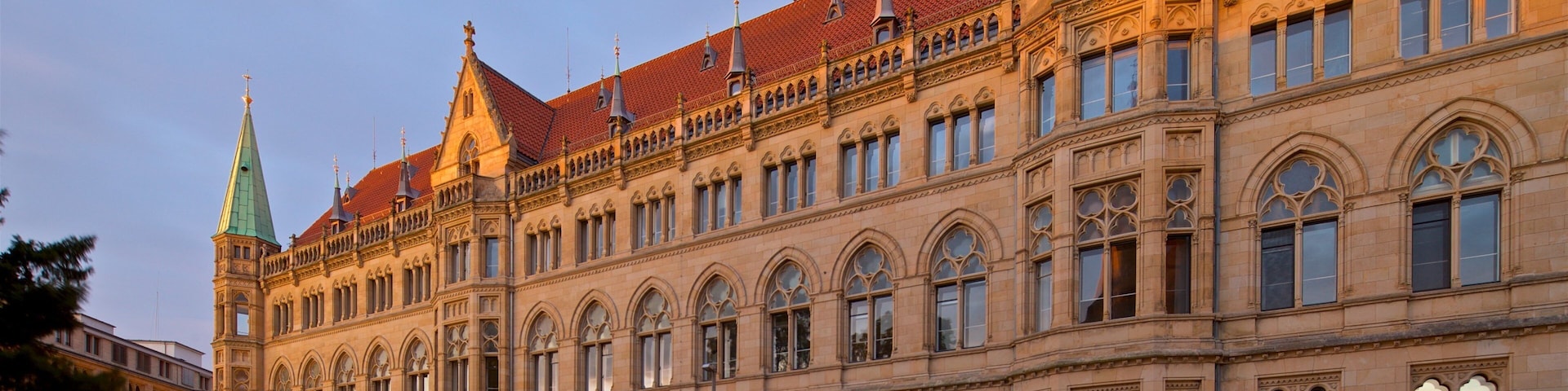 Braunschweig showing heritage architecture and night scenes