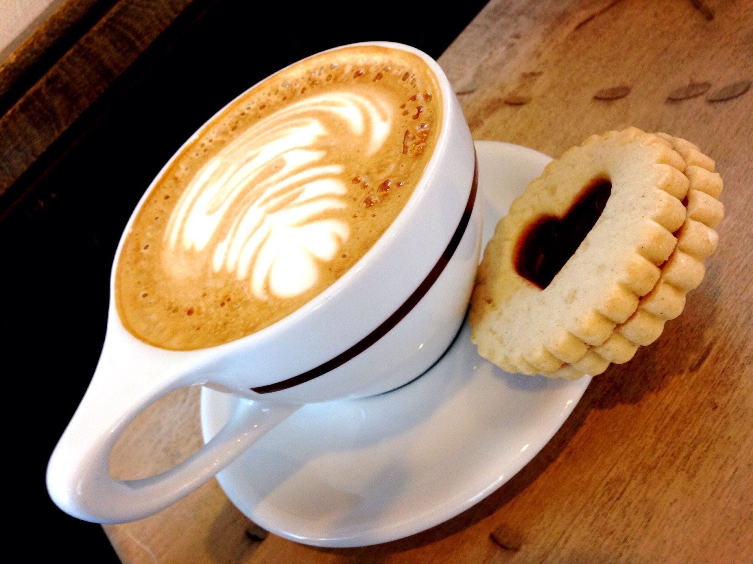 #Delicious break every Sunday. My favorite time in the afternoon is to enjoy a cup coffee with my mom.