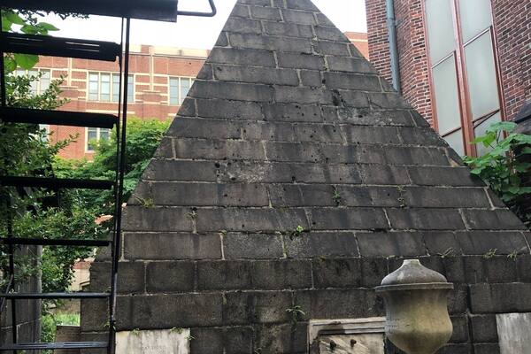 Edgar Allen Poe fans this is a don’t miss!