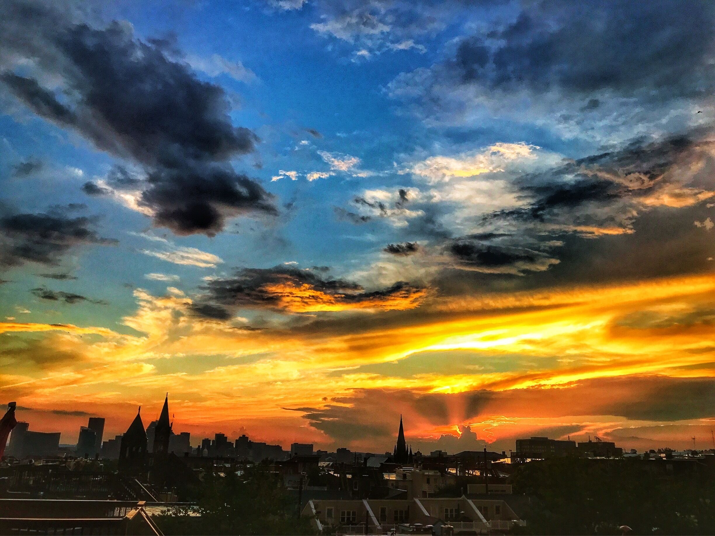 Baltimore skies do it right sometimes... 🌅 