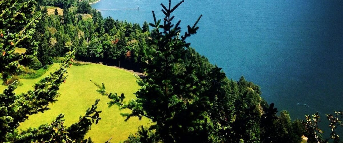 Viewpoint on hwy 14 heading east. Columbia river gorge . Heaven on earth