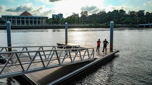 Waterfront side of the Eco Corridor park in Bandar Seri Begawan. That building is Bruneiโs Court of Law building. #brunei #bandarseribegawan