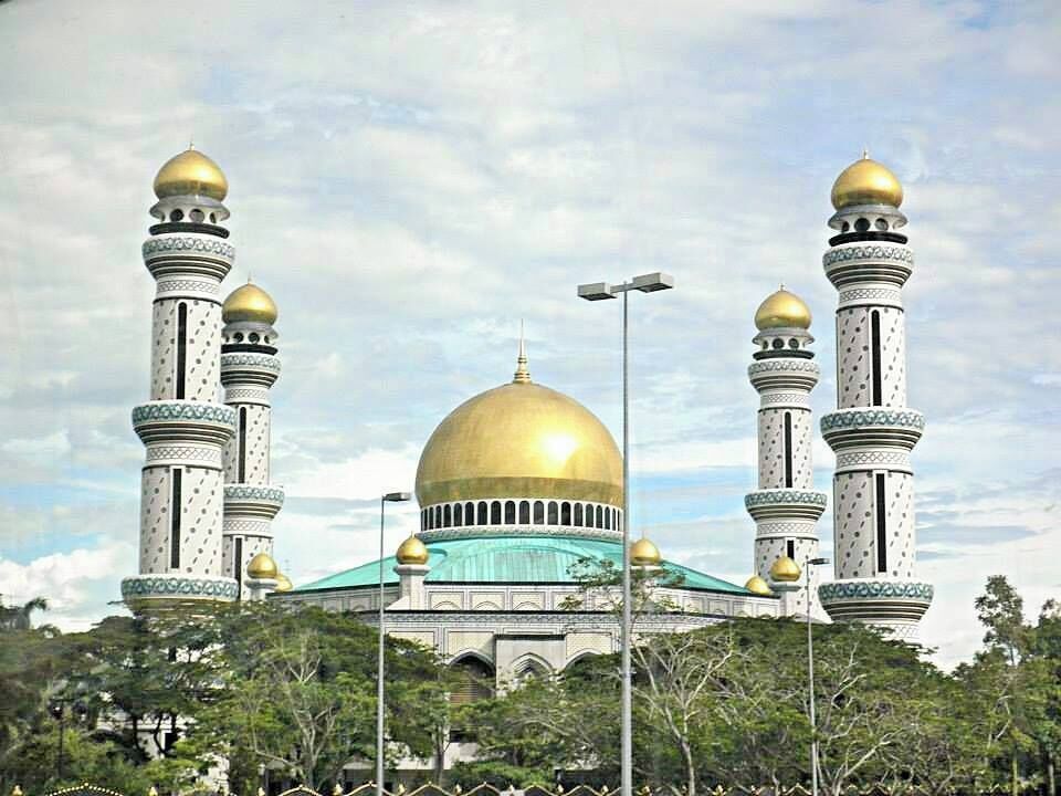 Mosque in Brunei. Dress appropriately.