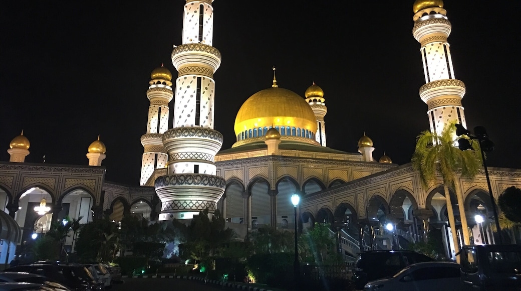 One of the mosque in Brunei.
