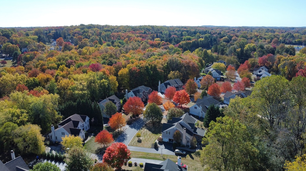Single family house residential communities in the colorful fall in Garnet Valley, suburb of Philadelphia, Pennsylvania