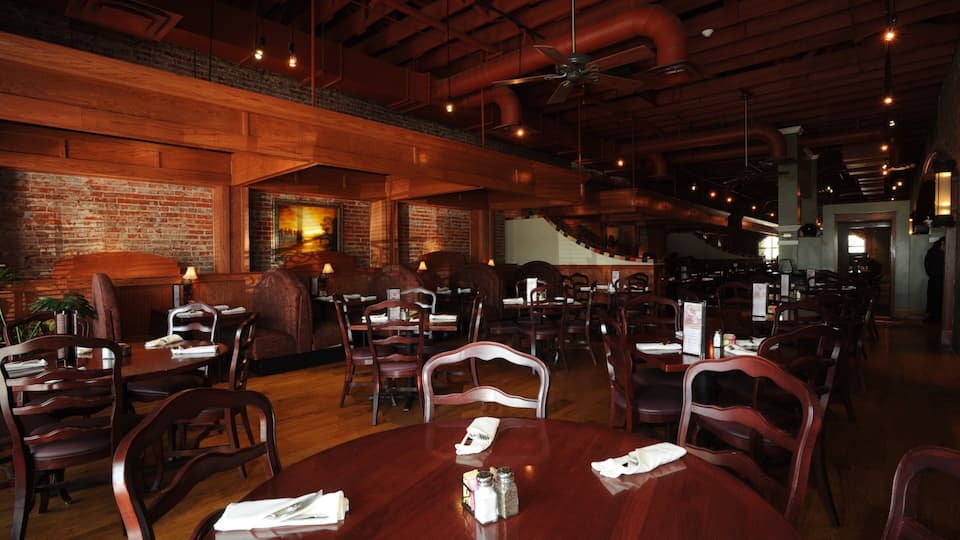 Conway showing heritage elements, a house and heritage architecture