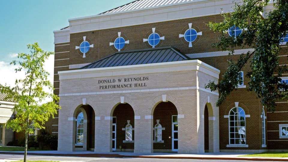 Conway featuring an administrative buidling