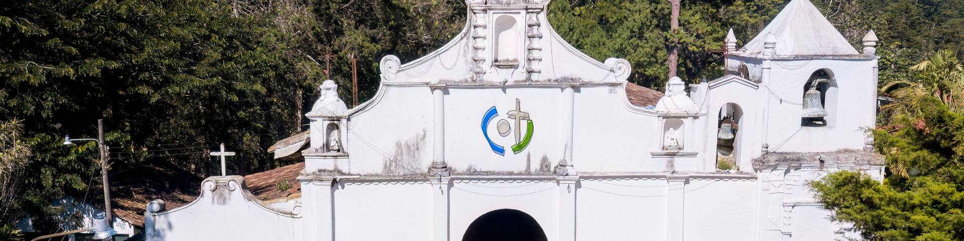 Frente de iglesia católica en Alta
Verapaz Guatemala Centro América.