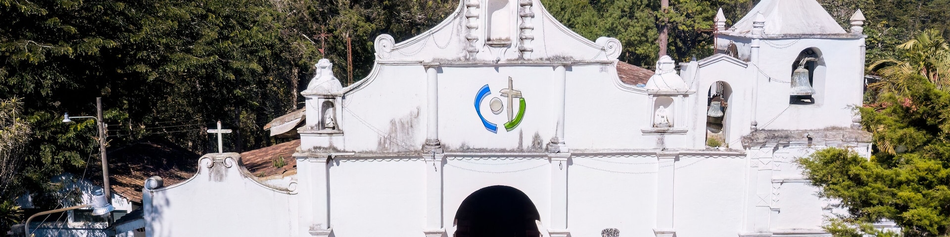 Frente de iglesia católica en Alta
Verapaz Guatemala Centro América.